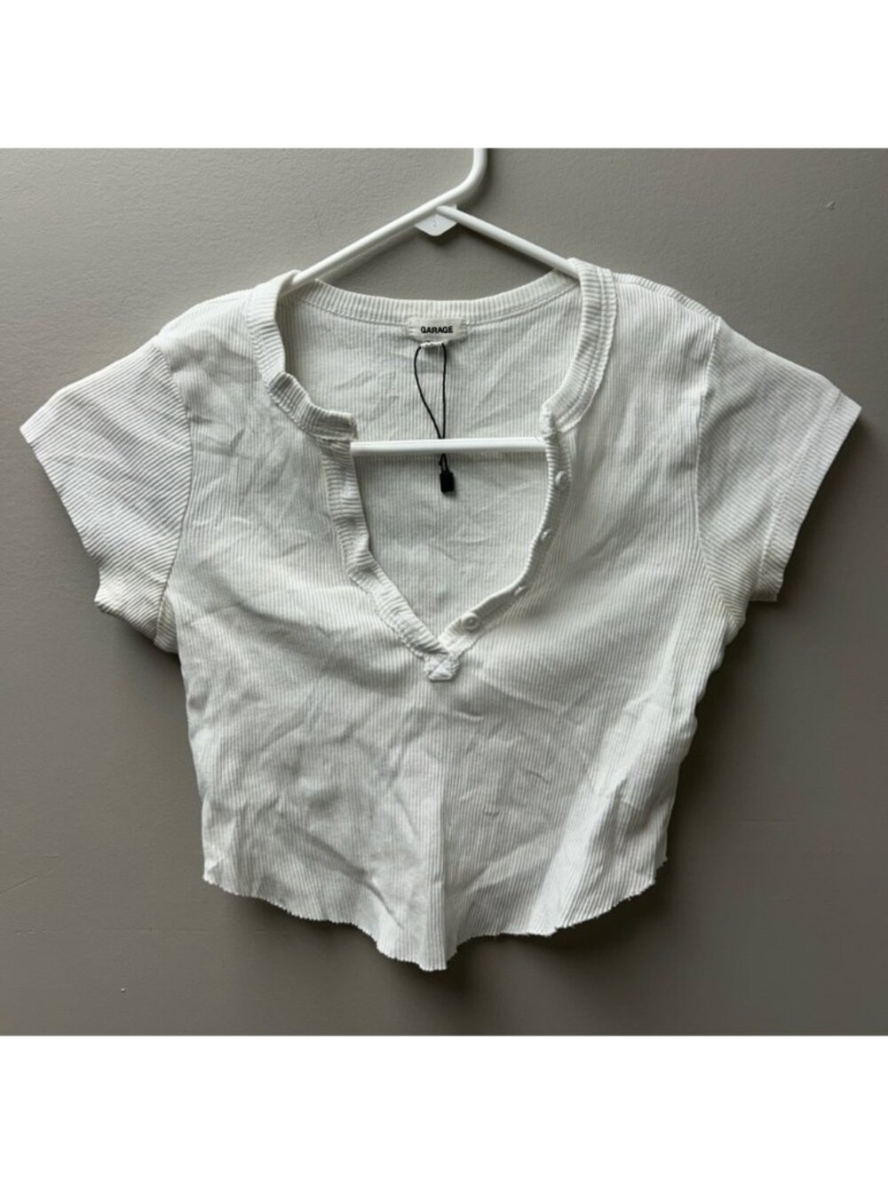 Garage Women’s White V Neck Cropped T Shirt